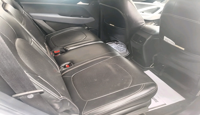 2022 MG HECTOR SHINE 1.5 PETROL TURBO CVT, Petrol, Automatic, 44,613 km, interior