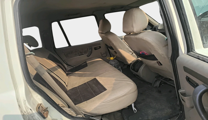 2011 Mahindra Scorpio SLE, Diesel, Manual, 1,15,920 km, interior