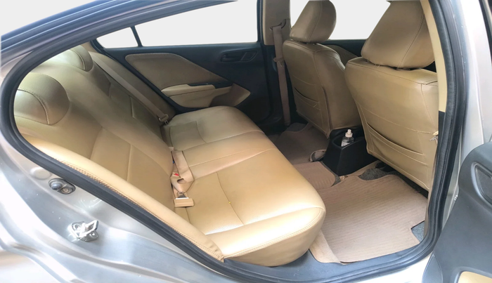 2015 Honda City 1.5L I-VTEC S MT, Petrol, Manual, 1,23,202 km, interior