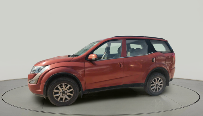 2015 Mahindra XUV500 W10, Diesel, Manual, 1,05,488 km, exterior