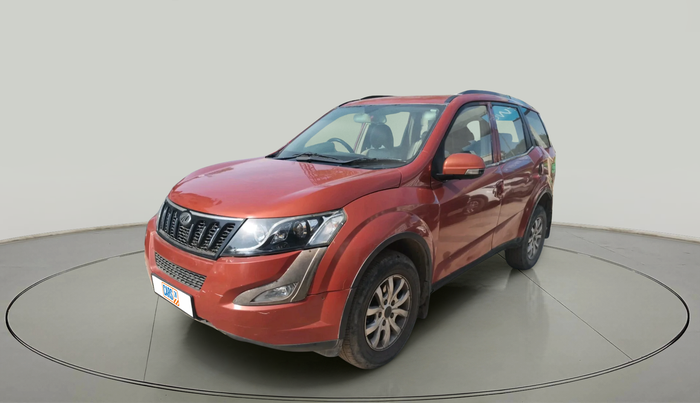 2015 Mahindra XUV500 W10, Diesel, Manual, 1,05,488 km, exterior