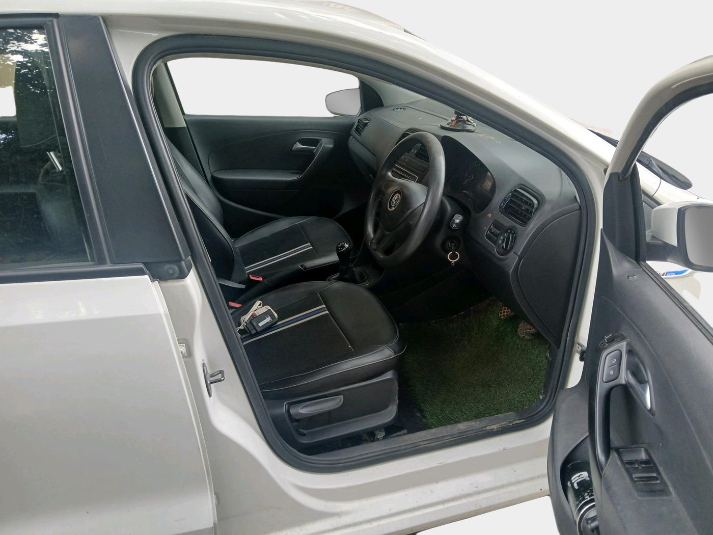 2019 Volkswagen Polo COMFORTLINE 1.0L MPI, Petrol, Manual, 27,441 km, interior