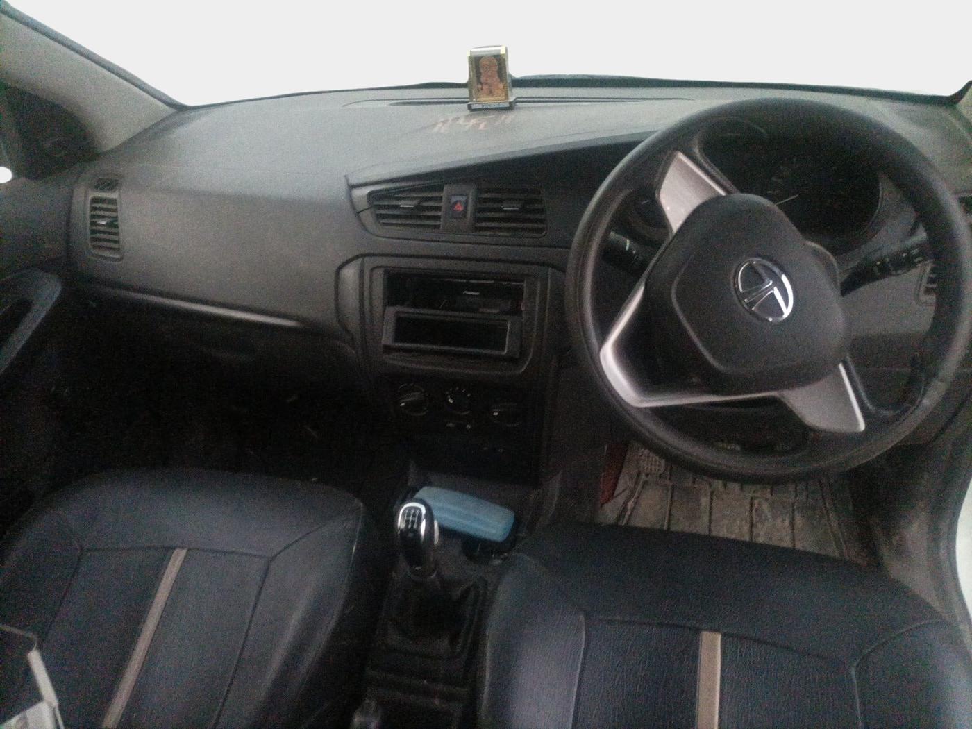 2018 Tata Zest XE PETROL, Petrol, Manual, 47,974 km, interior