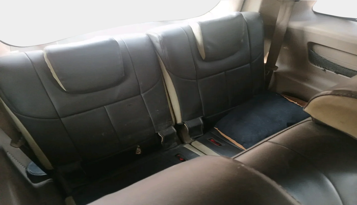 2014 Mahindra XUV500 W8, Diesel, Manual, 1,61,141 km, interior