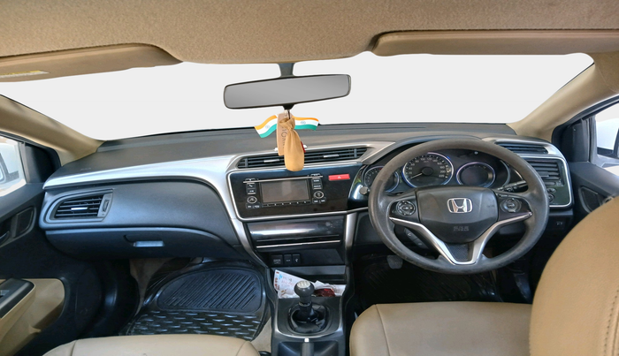 2015 Honda City 1.5L I-VTEC V MT, Petrol, Manual, 1,39,180 km, interior