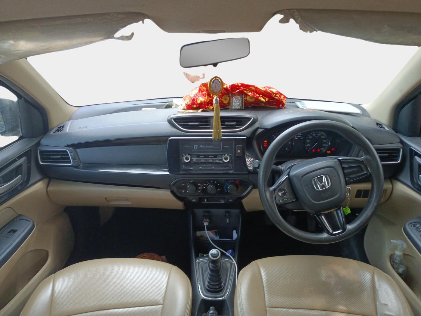 2018 Honda Amaze 1.5L I-DTEC S, Diesel, Manual, 1,00,730 km, interior