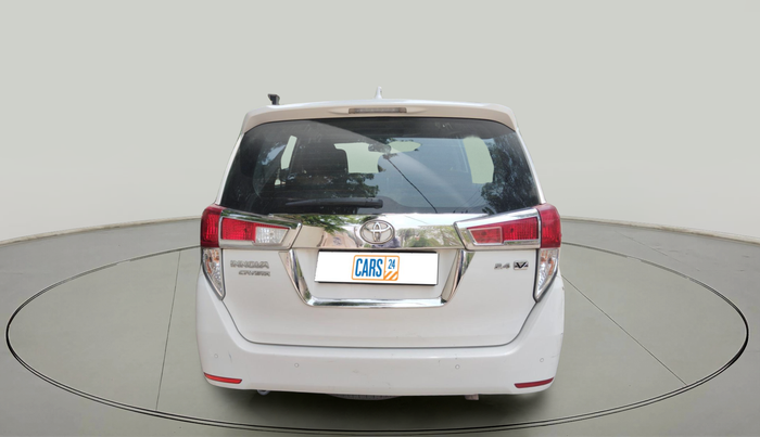 2022 Toyota Innova Crysta 2.4 VX 8 STR, Diesel, Manual, 93,248 km, exterior