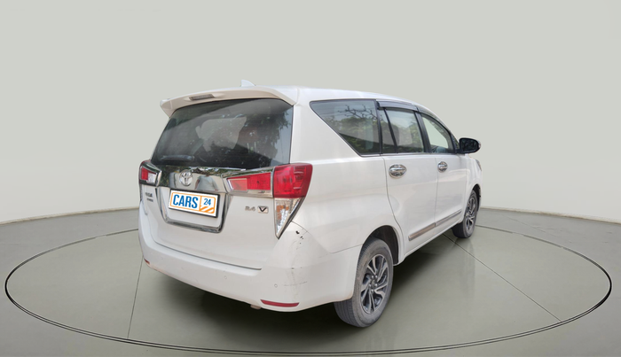 2022 Toyota Innova Crysta 2.4 VX 8 STR, Diesel, Manual, 93,248 km, exterior