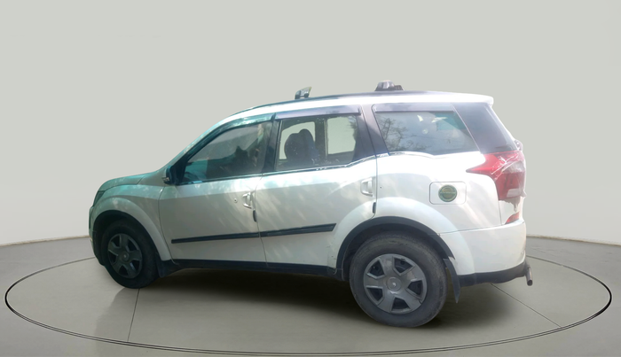 2021 Mahindra XUV500 W7, Diesel, Manual, 87,149 km, exterior