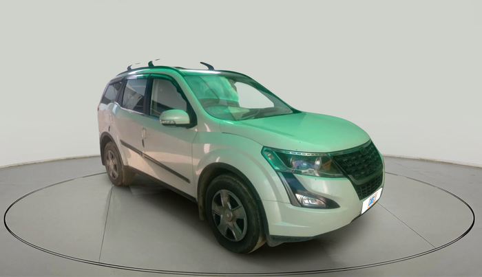 2021 Mahindra XUV500 W7, Diesel, Manual, 87,149 km, exterior