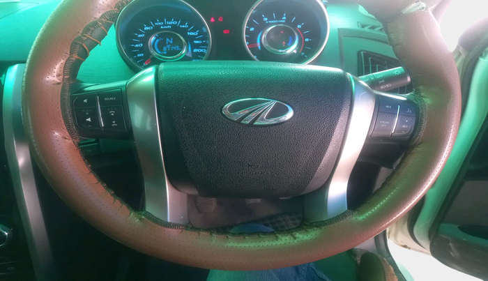 2021 Mahindra XUV500 W7, Diesel, Manual, 87,149 km, interior