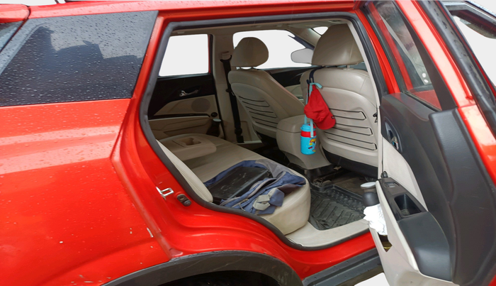 2019 Mahindra XUV300 W8 (O) 1.5 DIESEL, Diesel, Manual, 1,54,927 km, interior