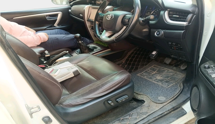 2017 Toyota Fortuner 2.8 4X2 MT, Diesel, Manual, 1,66,059 km, interior