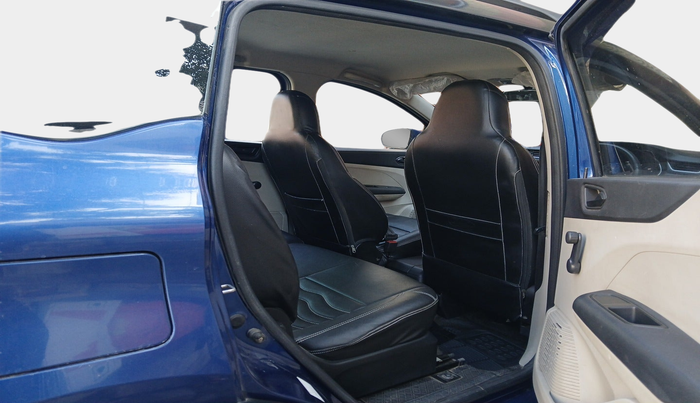 2019 Renault TRIBER RXL MT, Petrol, Manual, 15,652 km, interior