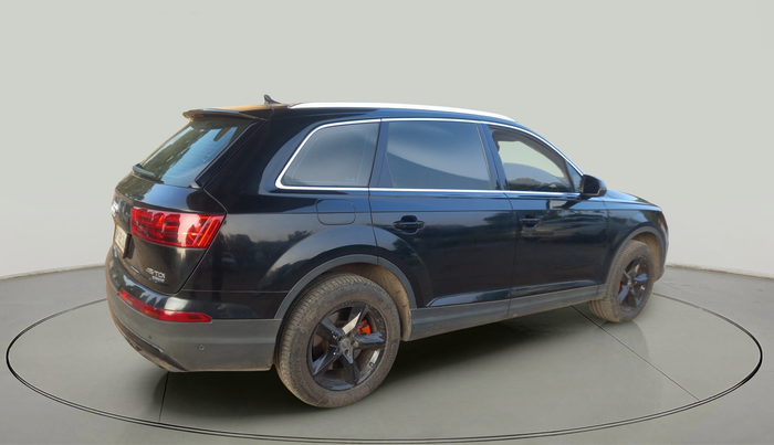 2016 Audi Q7 45 TDI Technology , Diesel, Automatic, 1,36,685 km, exterior