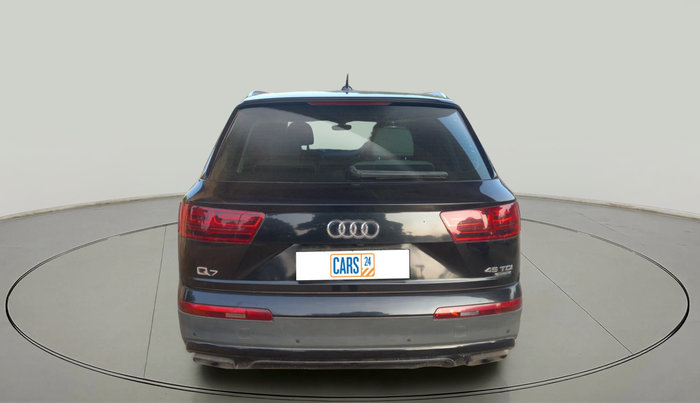 2016 Audi Q7 45 TDI Technology , Diesel, Automatic, 1,36,685 km, exterior