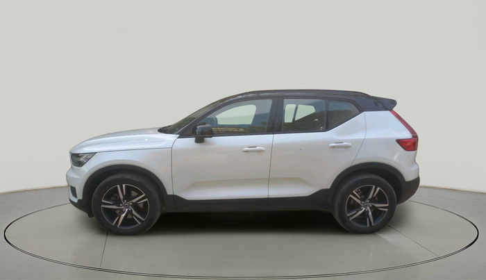 2021 Volvo XC 40 T4 R Design, Petrol, Automatic, 42,694 km, exterior