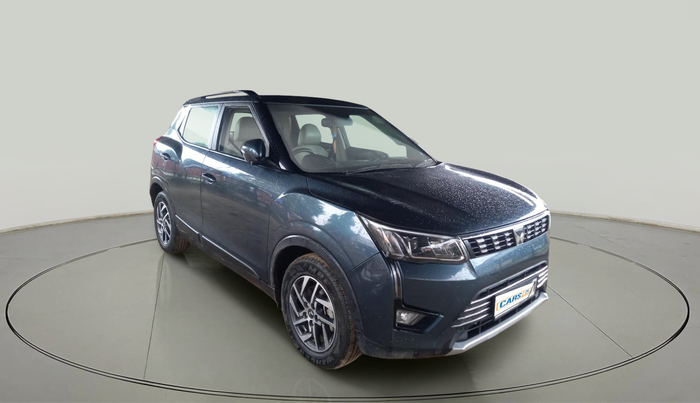 2023 Mahindra XUV300 W8 (O) 1.5 DIESEL, Diesel, Manual, 41,355 km, exterior