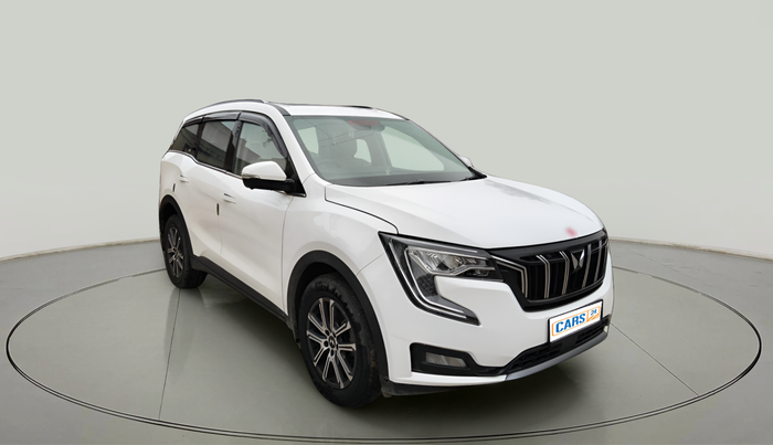 2021 Mahindra XUV700 AX 5 P MT 5 STR, Petrol, Manual, 1,41,003 km, exterior
