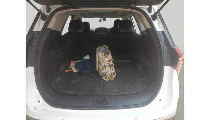 2021 Mahindra XUV700 AX 5 P MT 5 STR, Petrol, Manual, 1,41,003 km, exterior