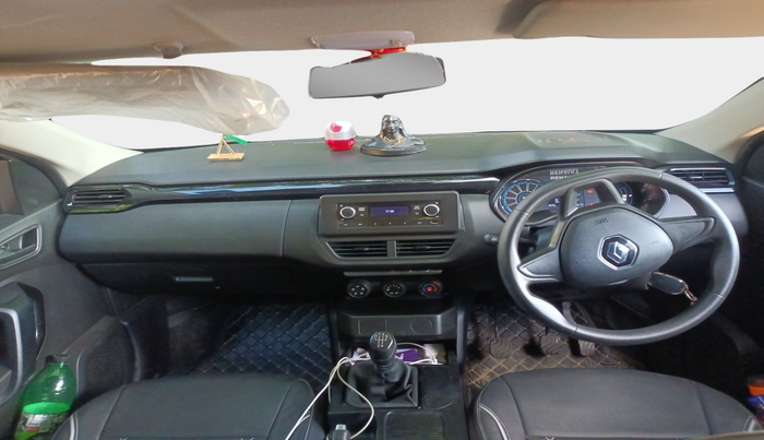 2024 Renault Kiger RXL MT, Petrol, Manual, 10,538 km, interior