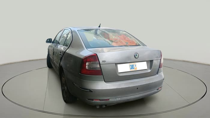 2011 Skoda Laura AMBITION 2.0 TDI CR MT, Diesel, Manual, 1,24,001 km, exterior