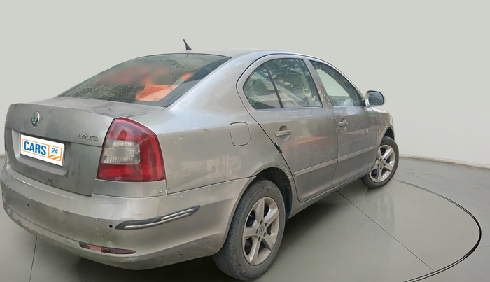 2011 Skoda Laura AMBITION 2.0 TDI CR MT, Diesel, Manual, 1,24,000 km, exterior