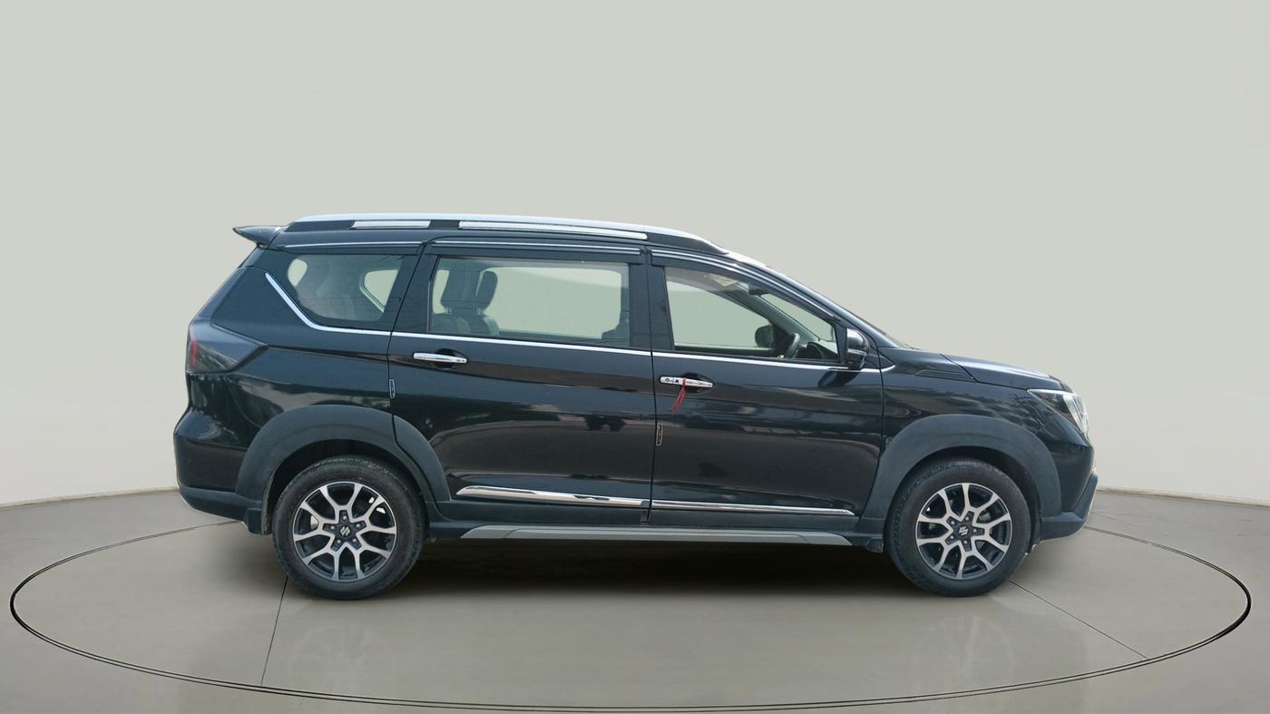 2024 Maruti XL6 ALPHA MT, Petrol, Manual, 8,068 km, exterior