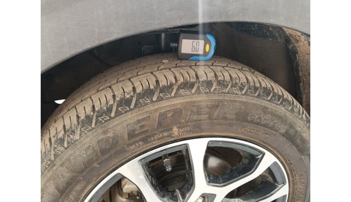 2024 Maruti XL6 ALPHA MT, Petrol, Manual, 8,068 km, tyre