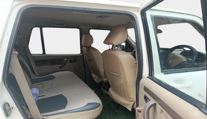 2012 Mahindra Scorpio VLX 2WD, Diesel, Manual, 90,925 km, interior