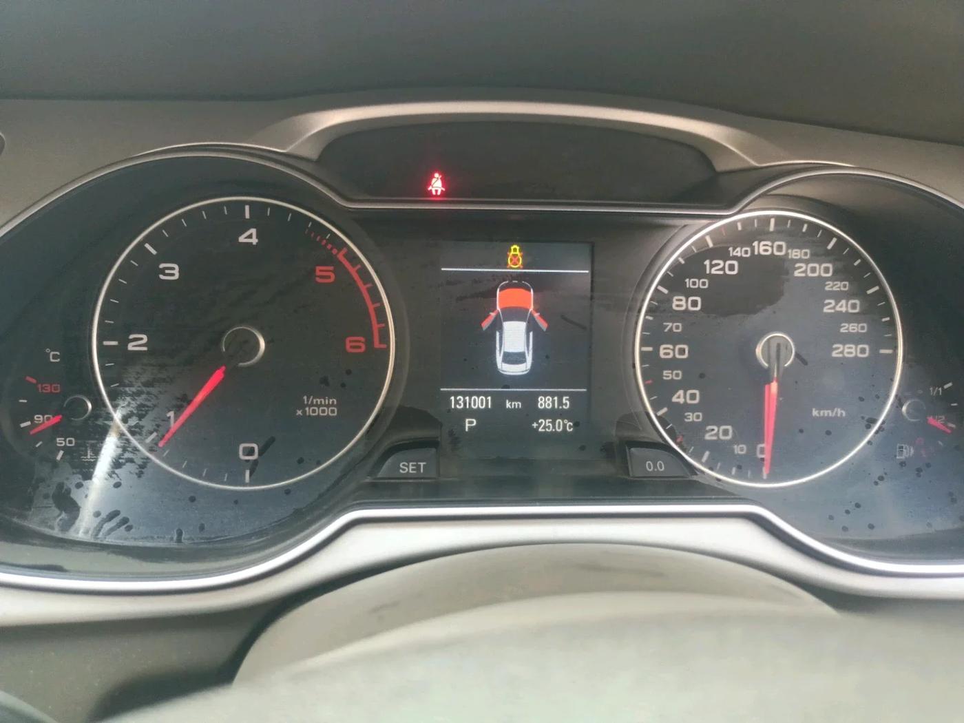 2015 Audi A4 35 TDI Multitronic, Diesel, Automatic, 1,31,001 km, interior