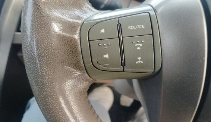 2012 Mahindra XUV500 W8, Diesel, Manual, 1,80,586 km, interior