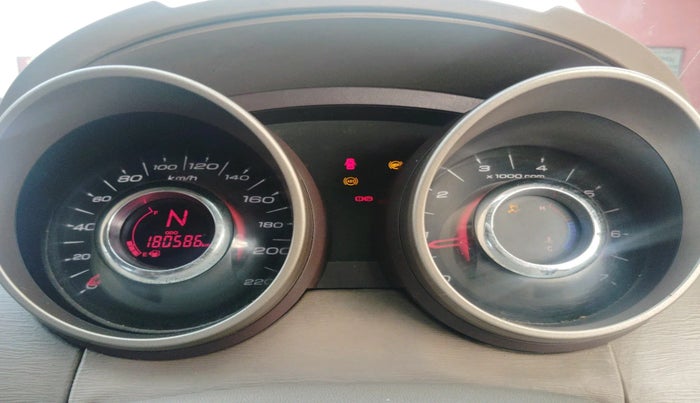 2012 Mahindra XUV500 W8, Diesel, Manual, 1,80,586 km, interior