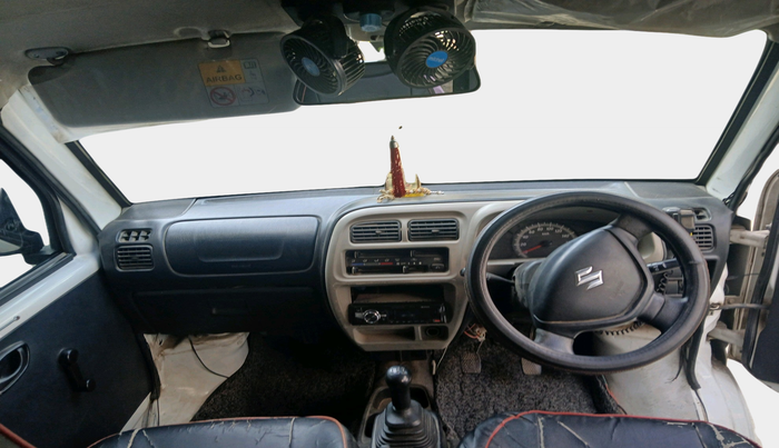 2022 Maruti Eeco 5 STR AC (O), Petrol, Manual, 1,24,965 km, interior