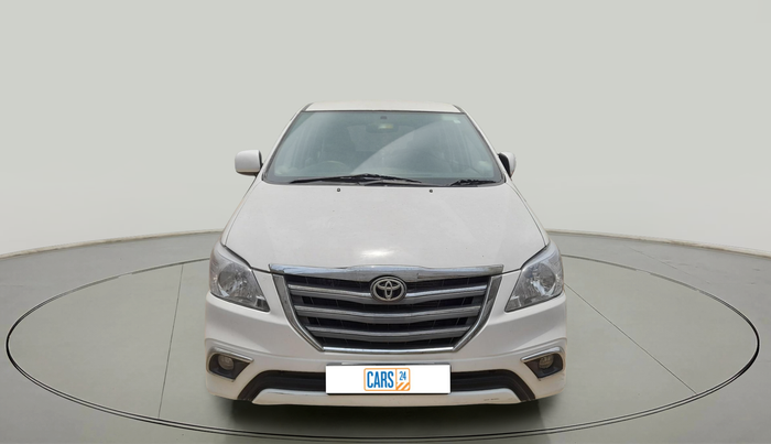 2012 Toyota Innova 2.5 GX 8 STR, Diesel, Manual, 1,19,983 km, exterior