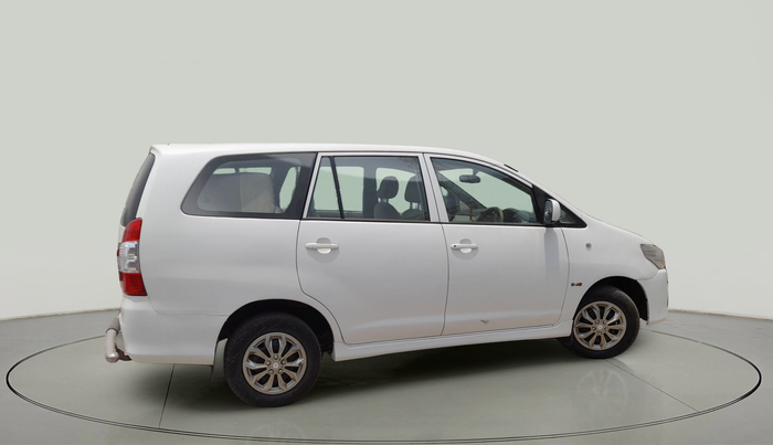2012 Toyota Innova 2.5 GX 8 STR, Diesel, Manual, 1,19,983 km, exterior