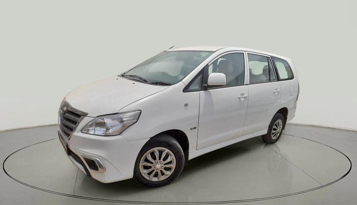 2012 Toyota Innova 2.5 GX 8 STR, Diesel, Manual, 1,19,983 km, exterior