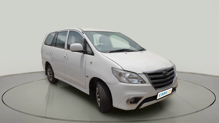 2012 Toyota Innova 2.5 GX 8 STR, Diesel, Manual, 1,19,983 km, exterior
