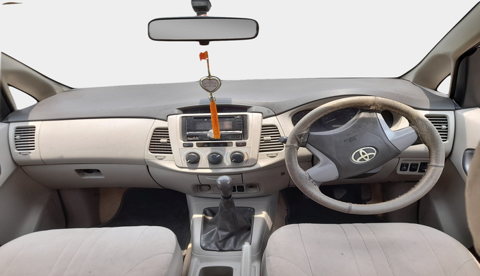 2012 Toyota Innova 2.5 GX 8 STR, Diesel, Manual, 1,19,983 km, interior