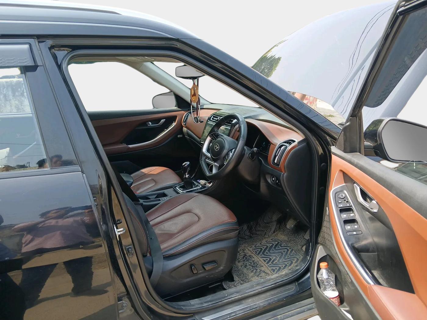 2022 Hyundai ALCAZAR PLATINUM 2.0 MT 7STR, Petrol, Manual, 88,116 km, interior