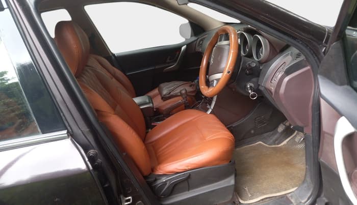 2014 Mahindra XUV500 W8, Diesel, Manual, 80,244 km, interior