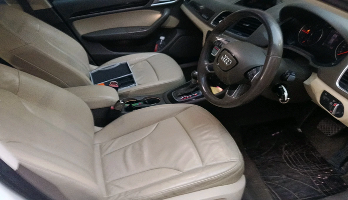 2013 Audi Q3 2.0 QUATTRO TDI AT, Diesel, Automatic, 67,368 km, interior