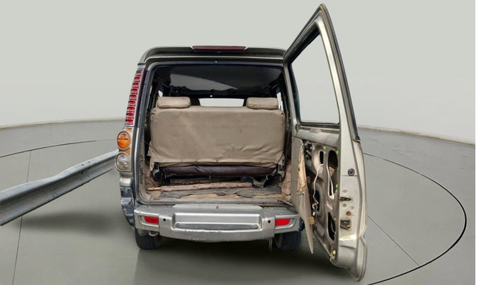 2010 Mahindra Scorpio SLE, Diesel, Manual, 1,63,080 km, exterior