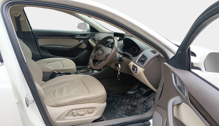 2013 Audi Q3 2.0 QUATTRO TDI AT, Diesel, Automatic, 66,456 km, interior