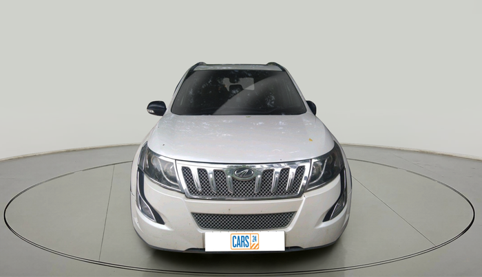 2018 Mahindra XUV500 W9, Diesel, Manual, 1,74,497 km, exterior
