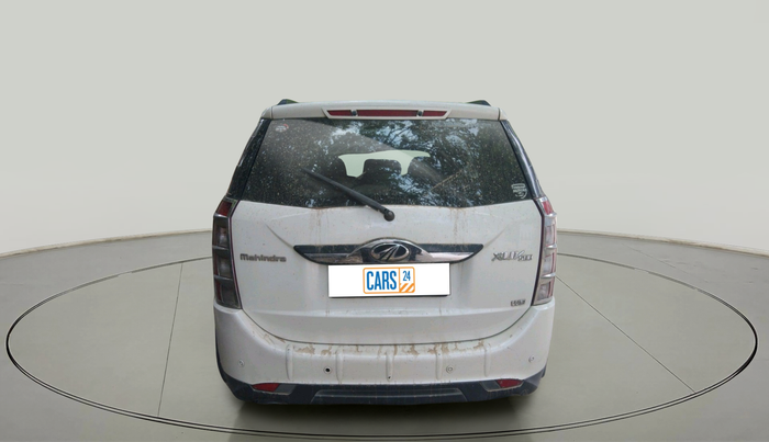 2018 Mahindra XUV500 W9, Diesel, Manual, 1,74,497 km, exterior