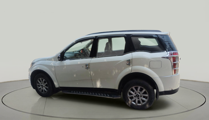 2018 Mahindra XUV500 W9, Diesel, Manual, 1,74,497 km, exterior