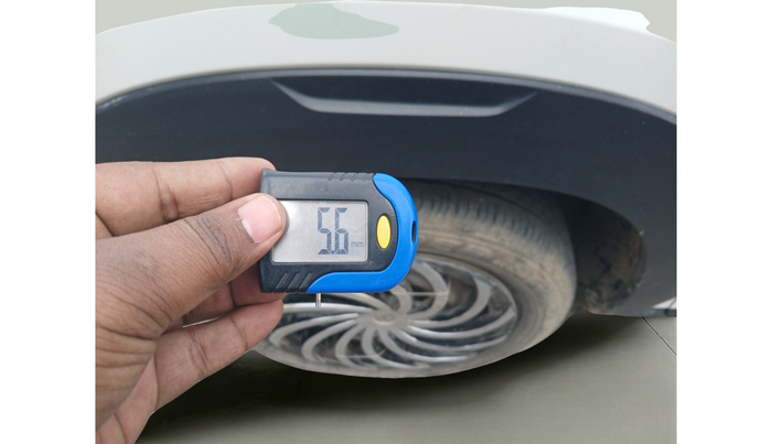 2023 Nissan MAGNITE XE, Petrol, Manual, 12,917 km, tyre