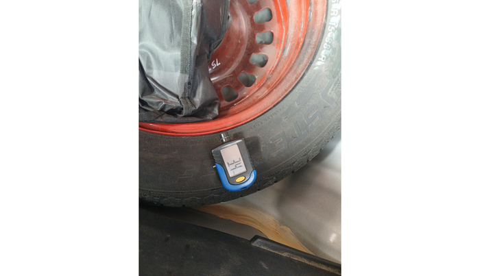 2023 Nissan MAGNITE XE, Petrol, Manual, 12,917 km, tyre