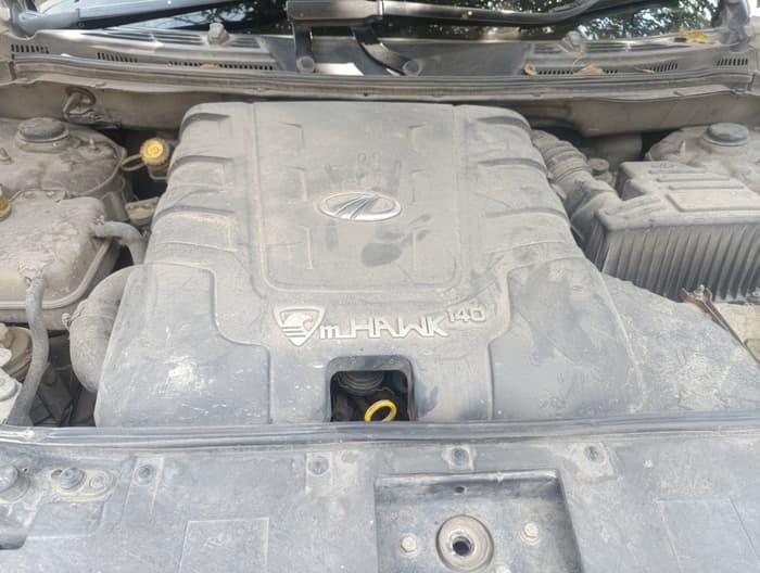 2016 Mahindra XUV500 W10, Diesel, Manual, 81,125 km, exterior